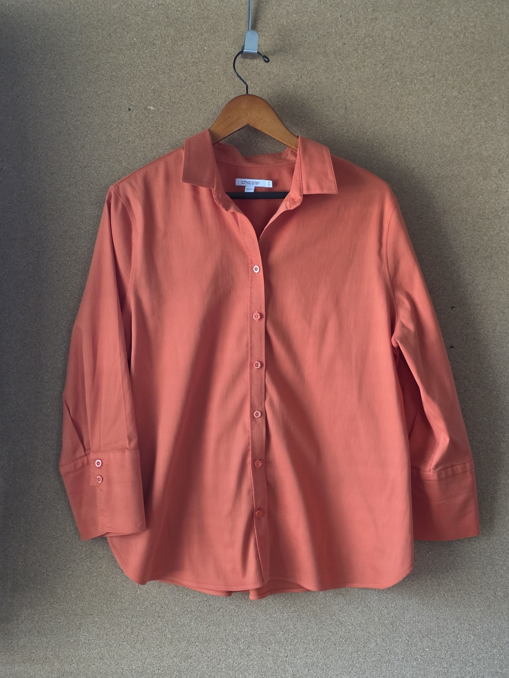 Chico's No-Iron Solid Coral Orange Button Down Blouse Shirt Sz 2.5 / US 14 XL